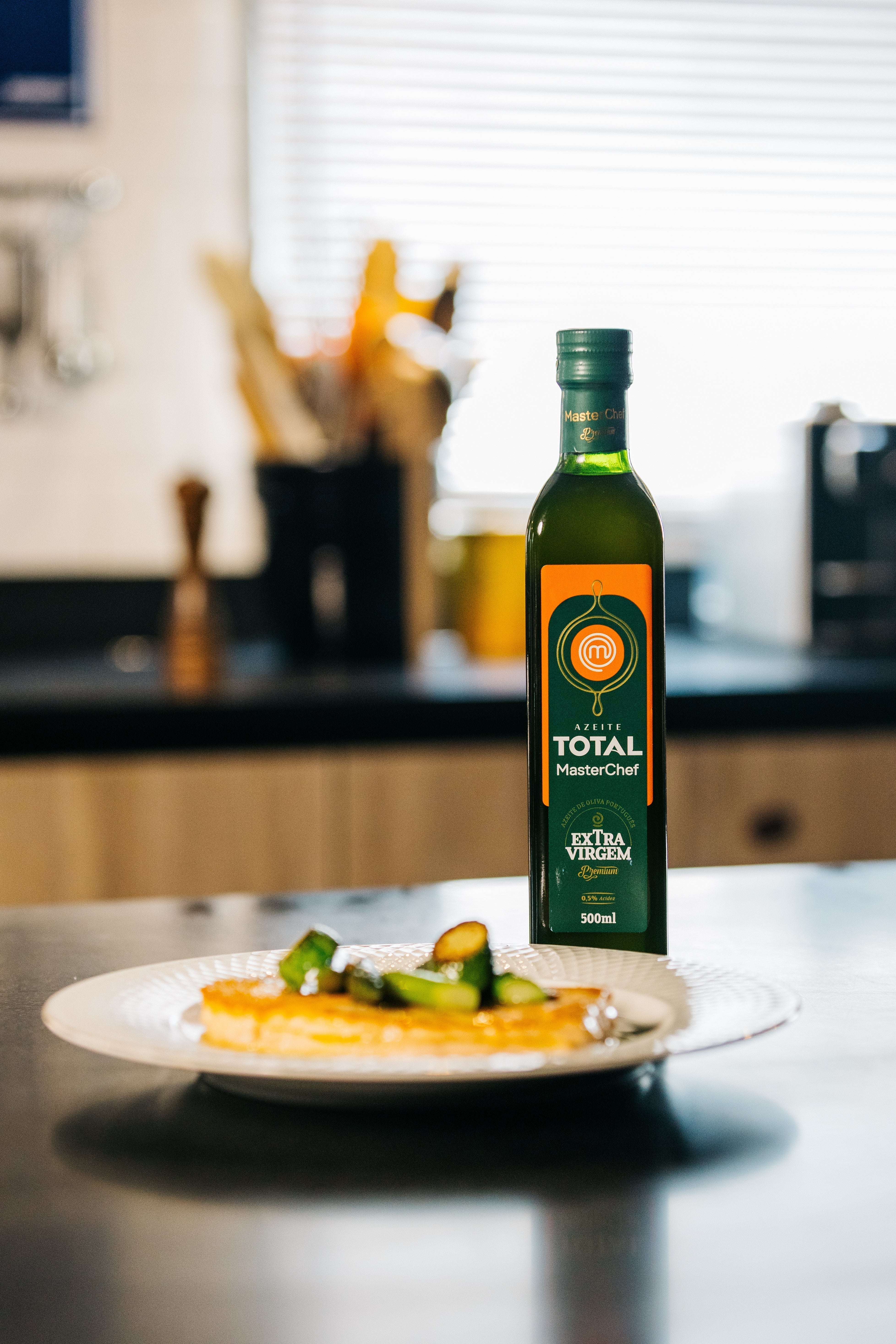 Salmão e Aspargos Grelhados ao Fio de Azeite Premium